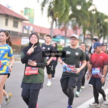 Runner Photo 3985051