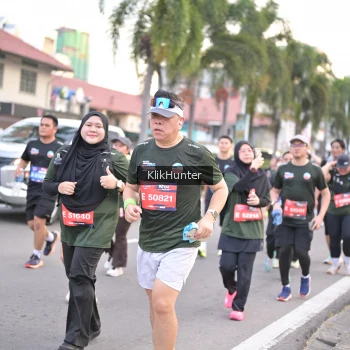 Runner Photo 3985052