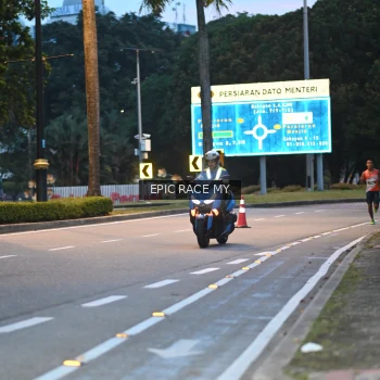 Runner Photo 3985053