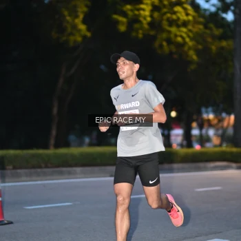 Runner Photo 3985061