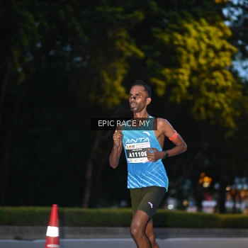 Runner Photo 3985085