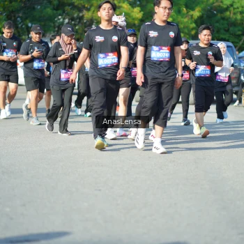 Runner Photo 3985171