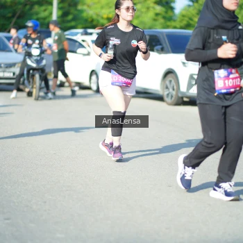 Runner Photo 3985350