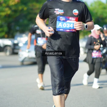 Runner Photo 3985455