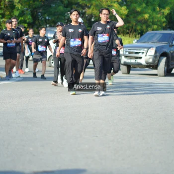 Runner Photo 3985480