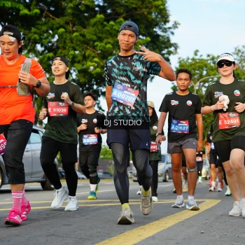 Runner Photo 3985496