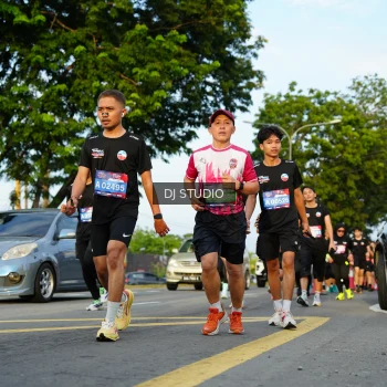 Runner Photo 3985570