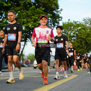 Runner Photo 3985591