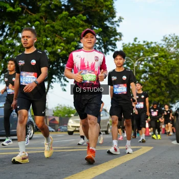 Runner Photo 3985592