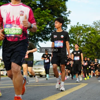 Runner Photo 3985605