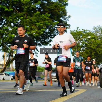 Runner Photo 3985619