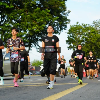 Runner Photo 3985645