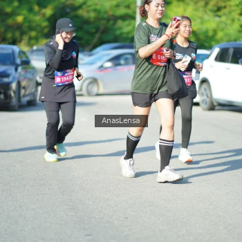 Runner Photo 3985650