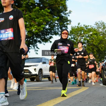 Runner Photo 3985675