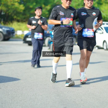 Runner Photo 3985727