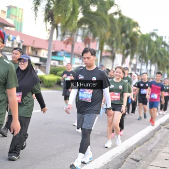 Runner Photo 3985751