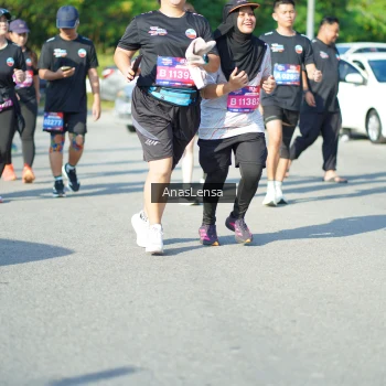 Runner Photo 3985753