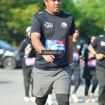 Runner Photo 3985855