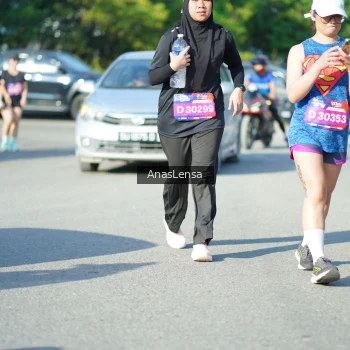Runner Photo 3985856