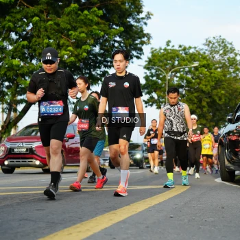 Runner Photo 3985878