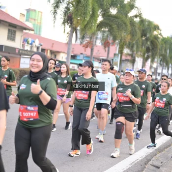 Runner Photo 3985941