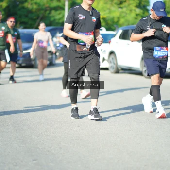 Runner Photo 3986037