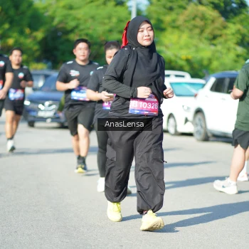 Runner Photo 3986324