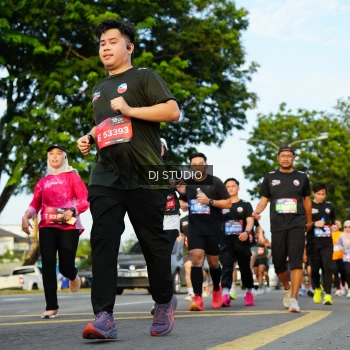 Runner Photo 3987033