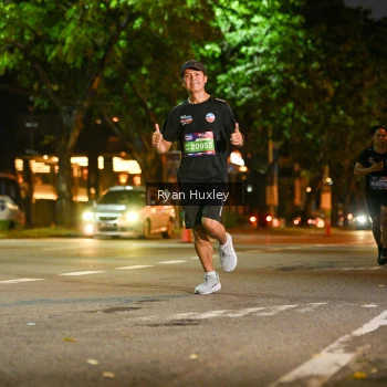 Runner Photo 3987042