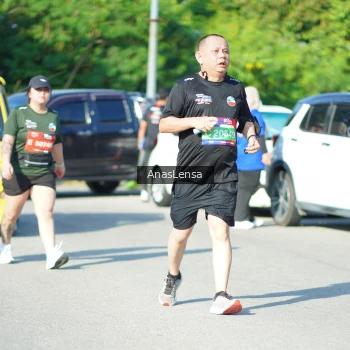 Runner Photo 3987102