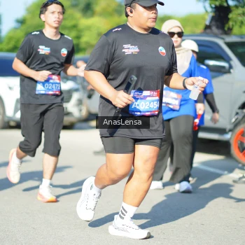 Runner Photo 3987242