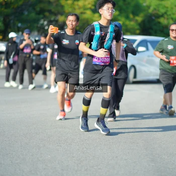 Runner Photo 3987532
