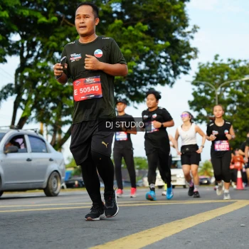Runner Photo 3987609