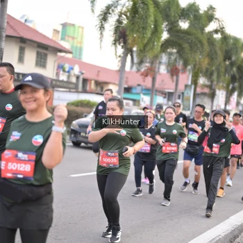 Runner Photo 3987615