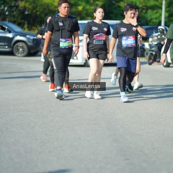 Runner Photo 3987631