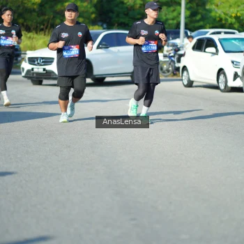 Runner Photo 3987679