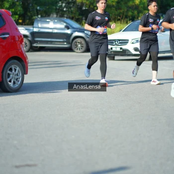 Runner Photo 3987725