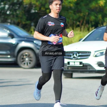 Runner Photo 3987737