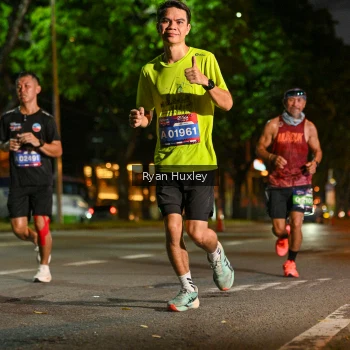 Runner Photo 3987740