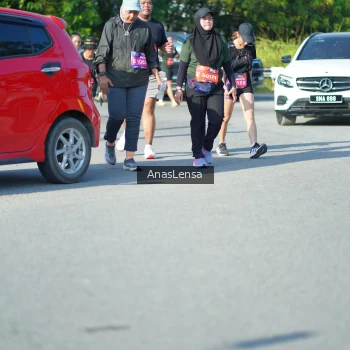 Runner Photo 3987755