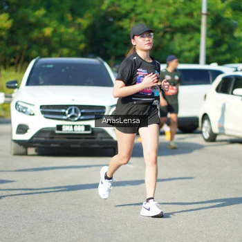 Runner Photo 3987801