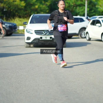 Runner Photo 3987875