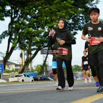 Runner Photo 3988563