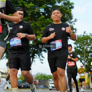 Runner Photo 3988773