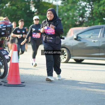 Runner Photo 3988956