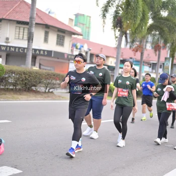 Runner Photo 3988970