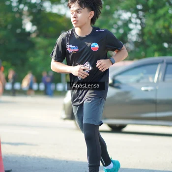 Runner Photo 3989030