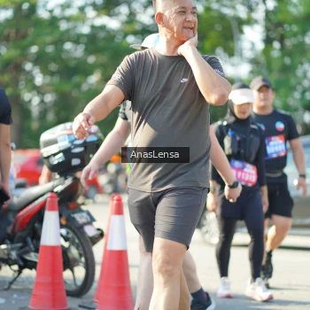 Runner Photo 3989045