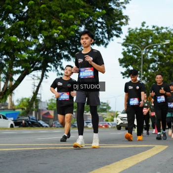 Runner Photo 3989575