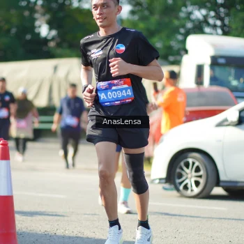 Runner Photo 3989715